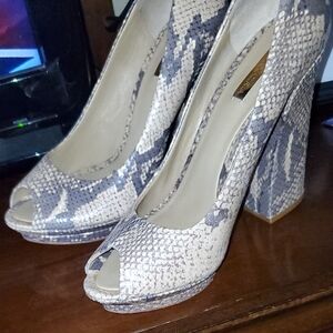 BCBGMaxAzria Gray and Cream Peep-Toe Heels